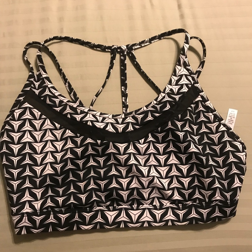 Victoria Sport Bra